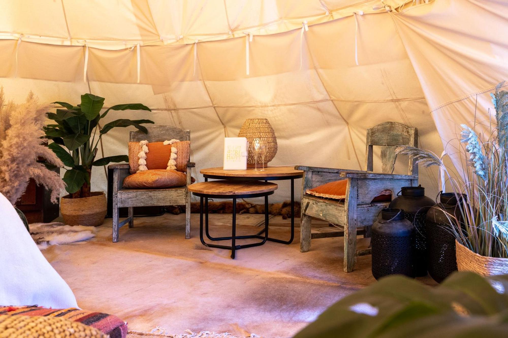 Hotel Tipi Marie Glamping in style Lembeke Esterno foto
